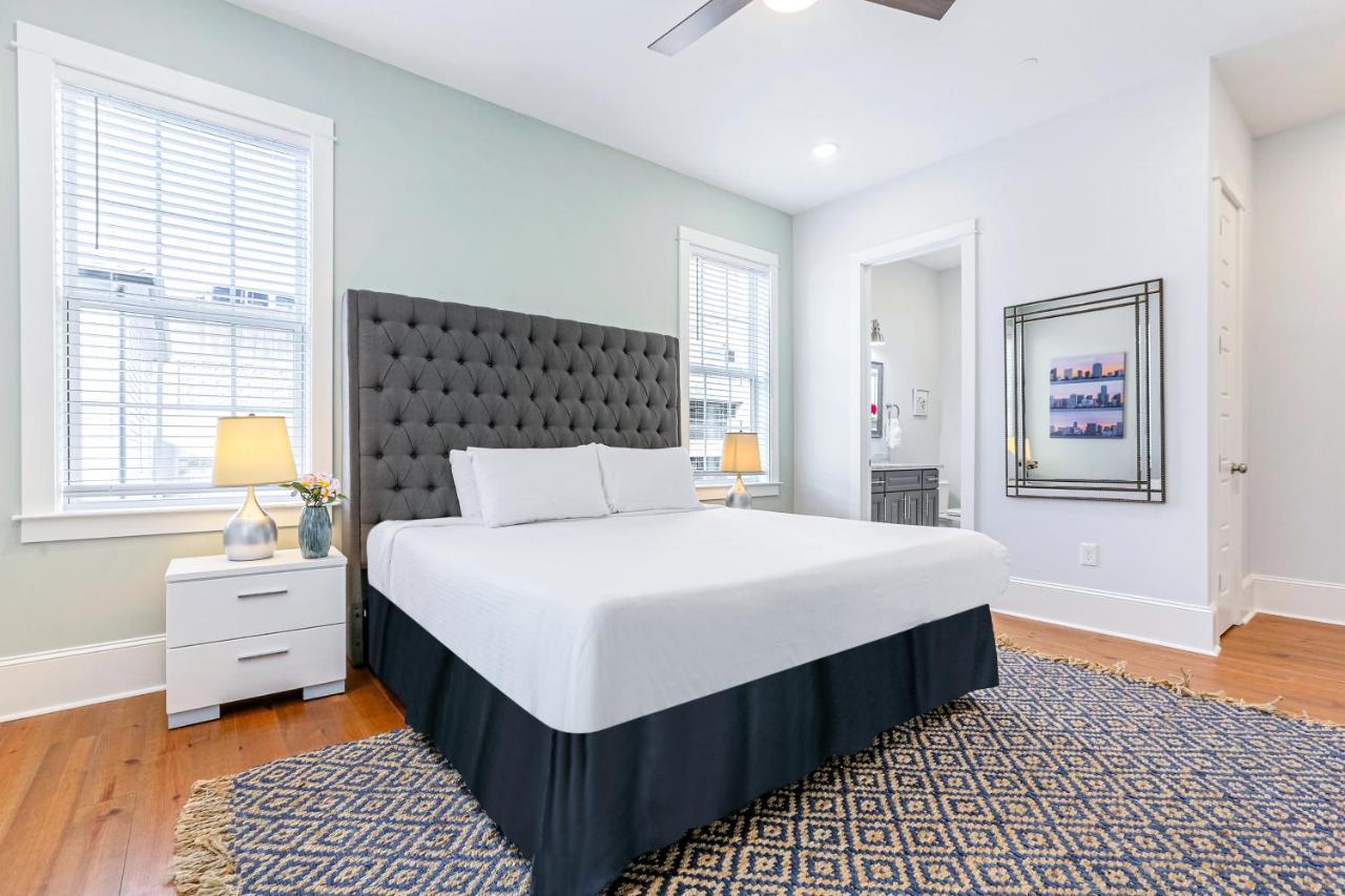 Apartmán Hosteeva Chic Urban Retreat W Pool Steps To St Charles Ave And Near Bourbon St New Orleans Exteriér fotografie