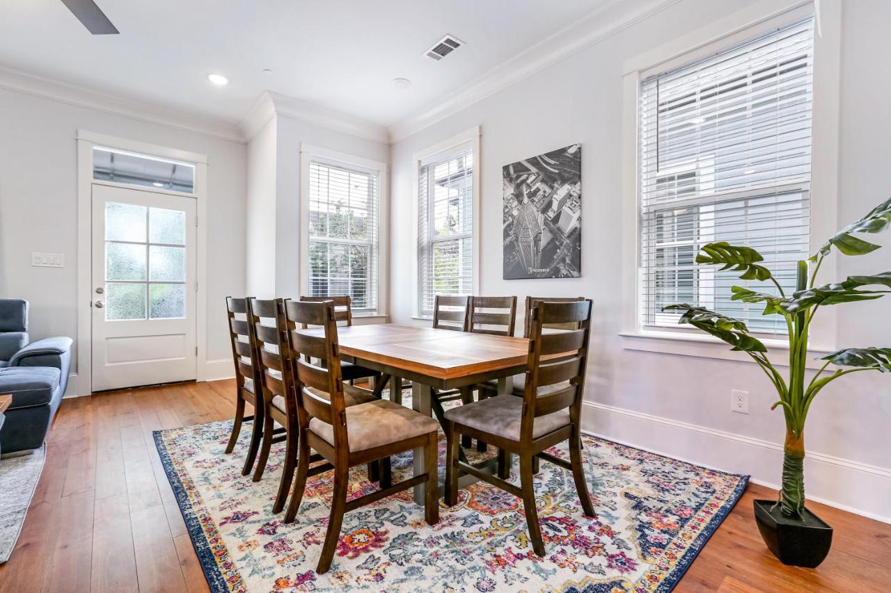 Apartmán Hosteeva Chic Urban Retreat W Pool Steps To St Charles Ave And Near Bourbon St New Orleans Exteriér fotografie