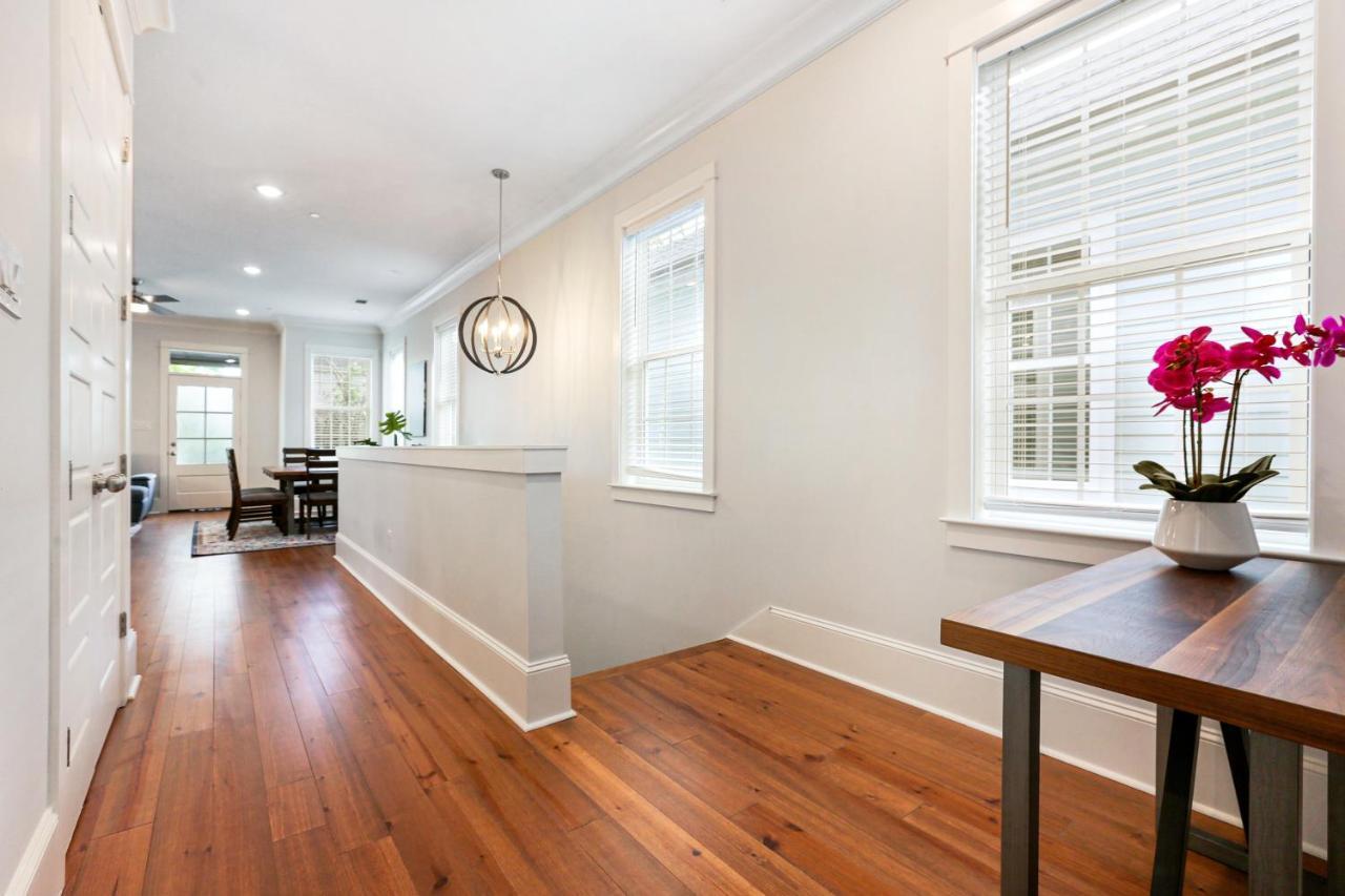 Apartmán Hosteeva Chic Urban Retreat W Pool Steps To St Charles Ave And Near Bourbon St New Orleans Exteriér fotografie