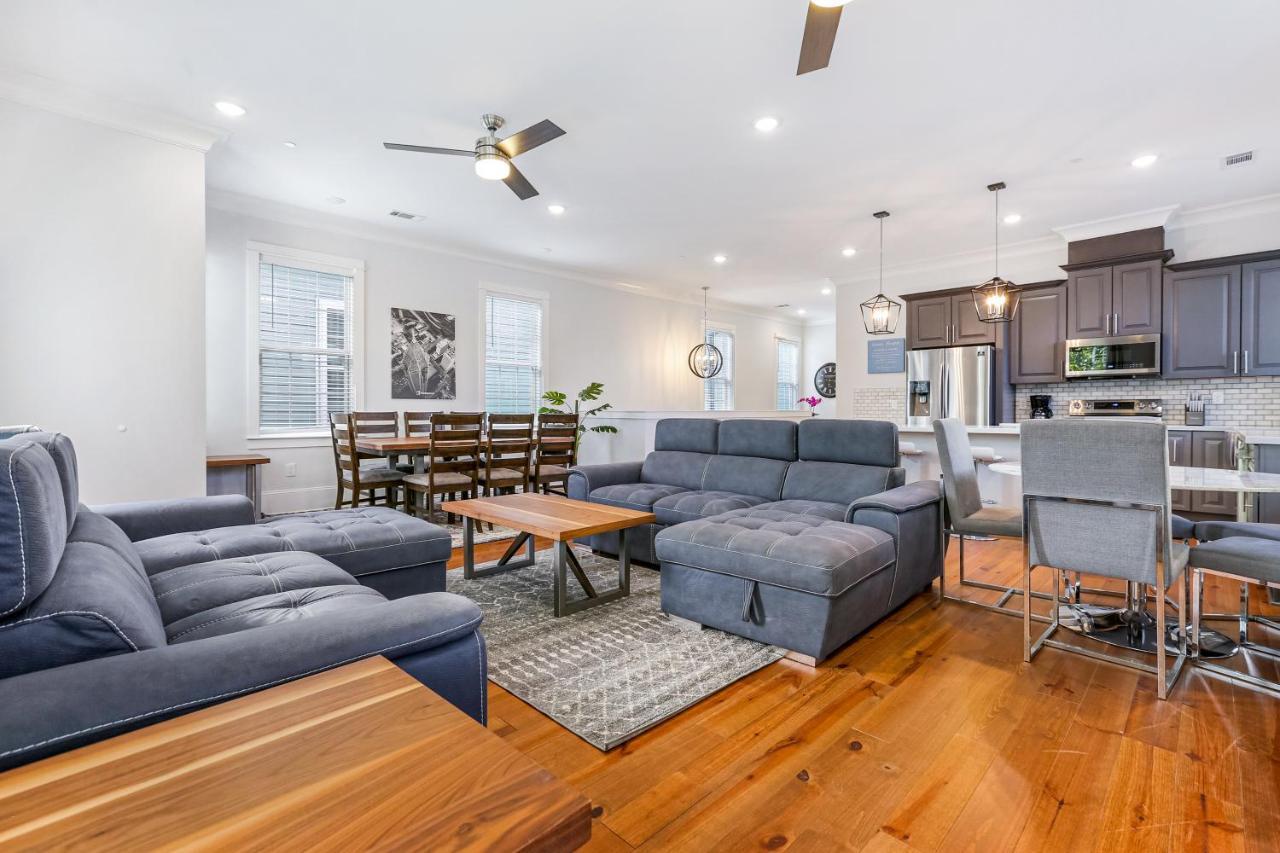 Apartmán Hosteeva Chic Urban Retreat W Pool Steps To St Charles Ave And Near Bourbon St New Orleans Exteriér fotografie
